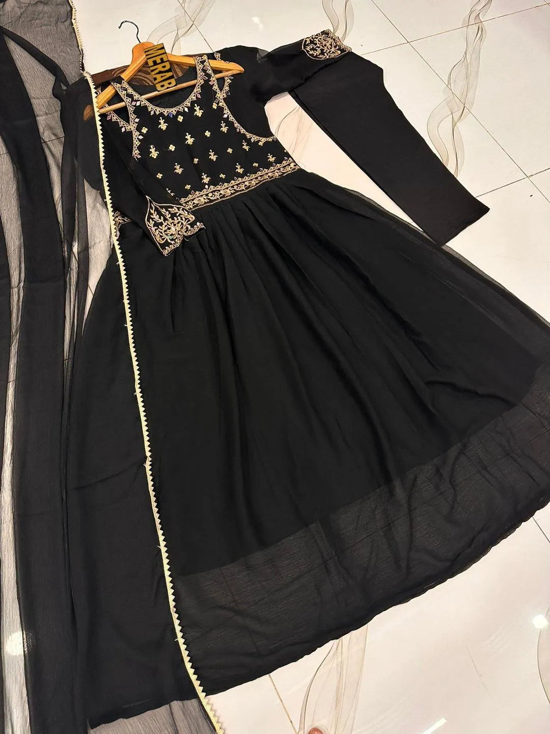 3 Pcs Women's Stitched Chiffon Embroidered Maxi Suit