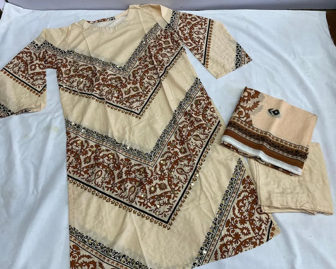 3 Pcs Women's Stitched Arabic Lawn Printed Suit
