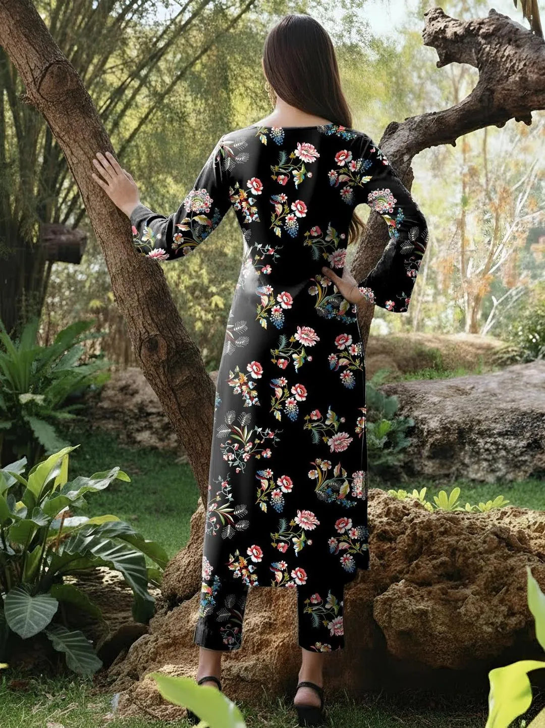 2 Pcs Women's Unstitched Printed Suit