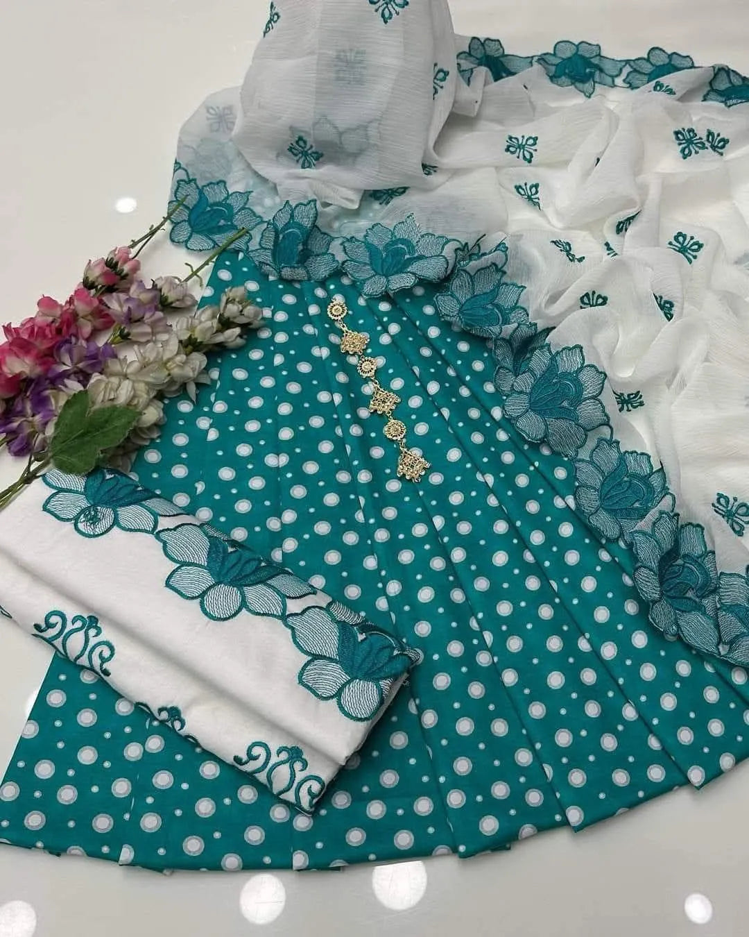 3 Pcs Women's Unstitched Digital Print Suit